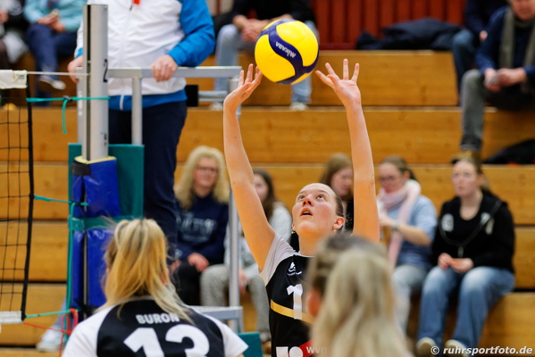 TVGvsMTV25-013