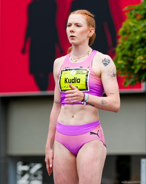 Sarah-Michelle Kudla 3183k.JPG