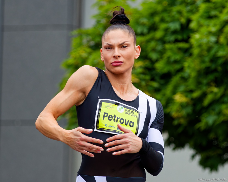 Gabriela Petrova 3376k.JPG