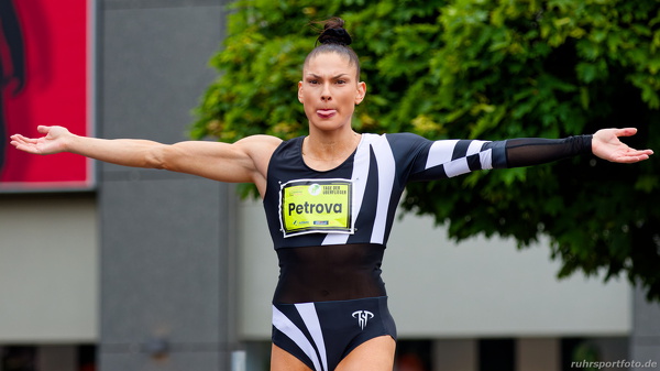 Gabriela Petrova 3511k