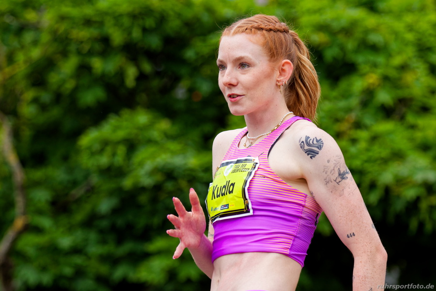 Sarah-Michelle Kudla 3830k.JPG